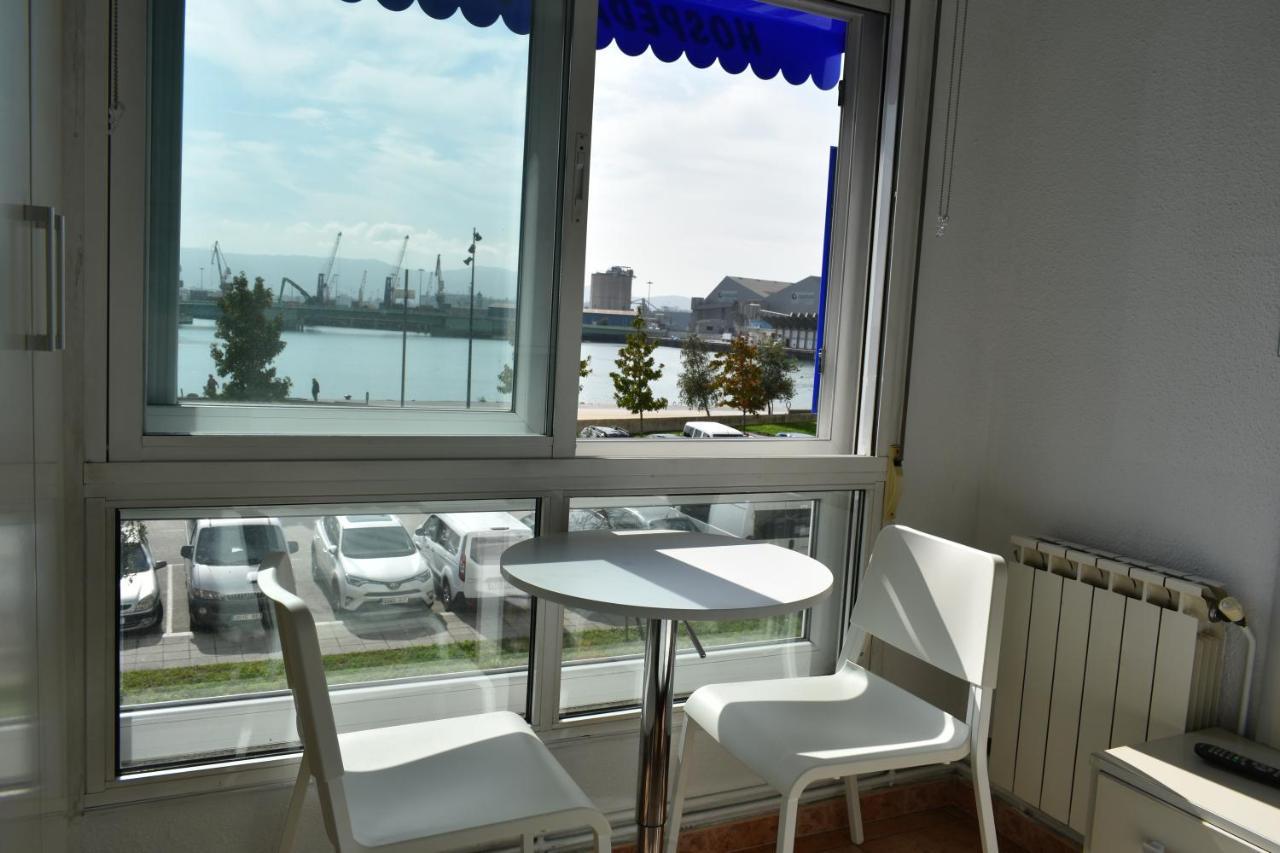 Hostal Lucy ซานตานเดร์ ภายนอก รูปภาพ