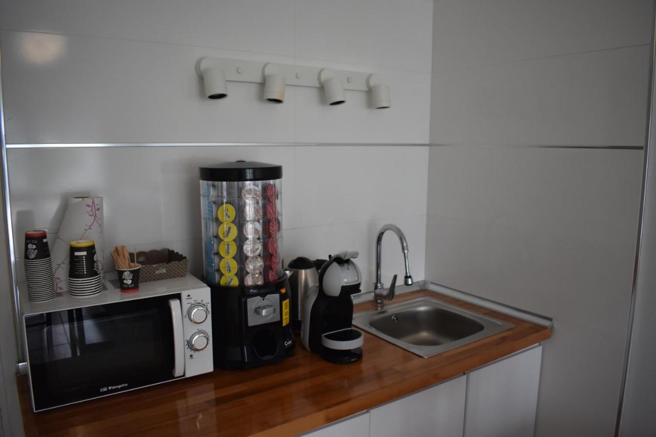 Hostal Lucy ซานตานเดร์ ภายนอก รูปภาพ