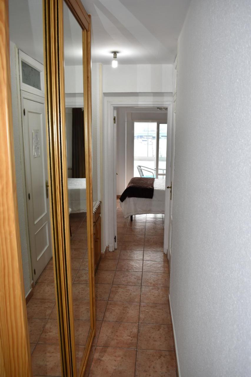 Hostal Lucy ซานตานเดร์ ภายนอก รูปภาพ